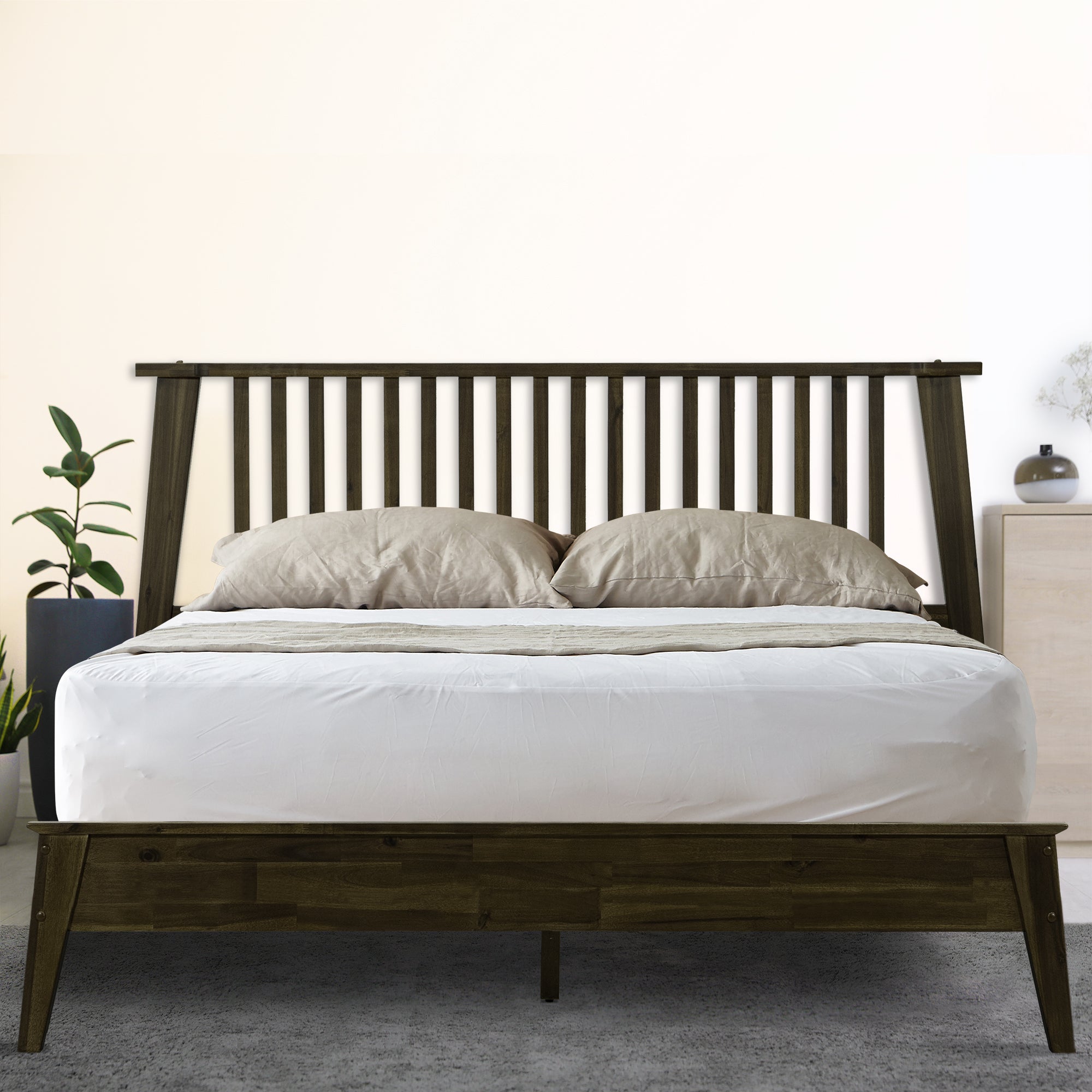 Cadre de lit plateforme en bois de luxe Kaylin